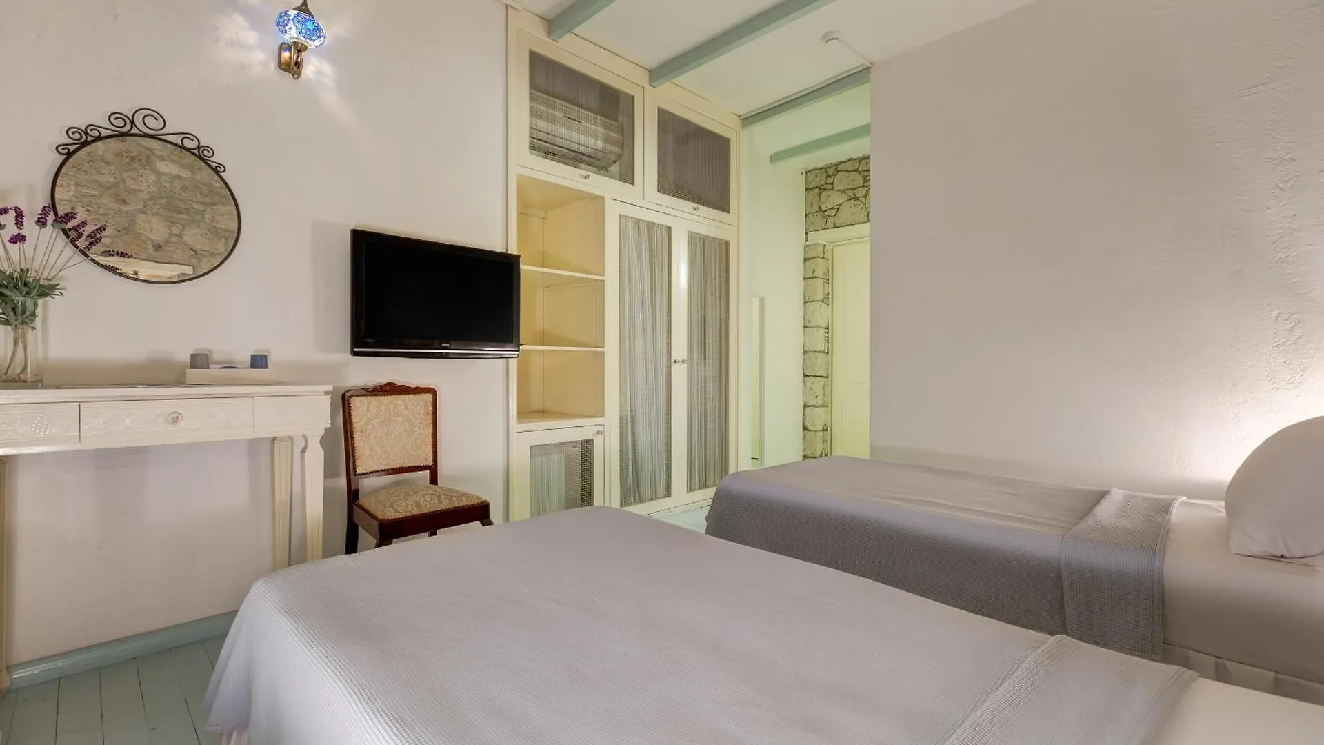 Beyazhan Hotel Alaçatı