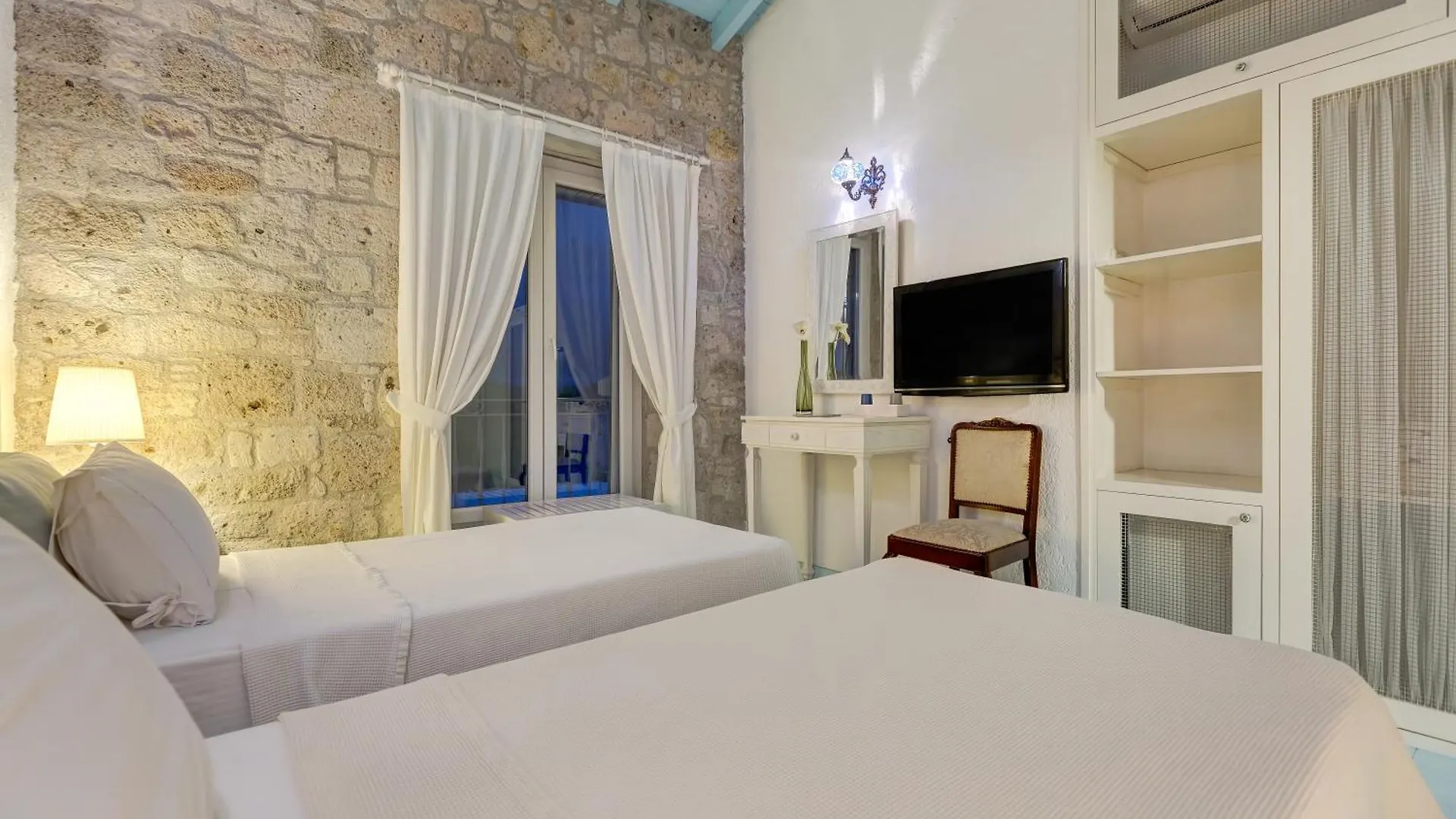 Beyazhan Hotel Alaçatı